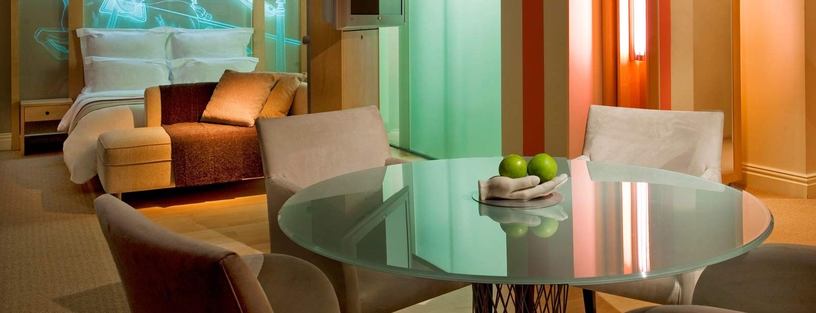 Signature Studio Courtyard Zimmer im Le Méridien Wien